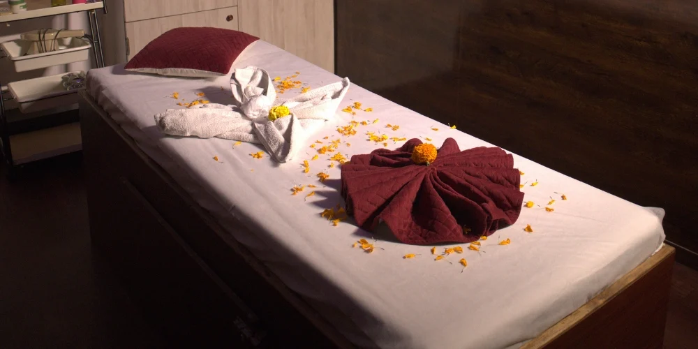 Full body massage near me in Mira Road at Medis Spa